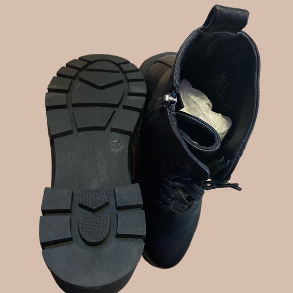 Black heel combat boots - Picture 4 of 4